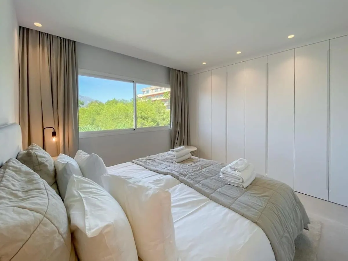 Heated Rooftop Pool Penthouse Views Magna Marbella Apartament