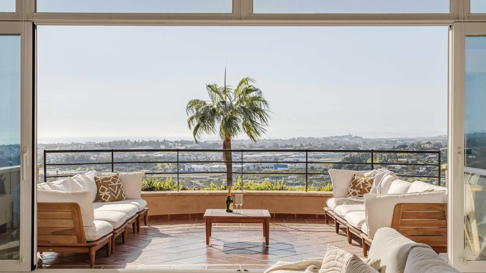 Heated Rooftop Pool Penthouse Views Magna Marbella Hiszpania